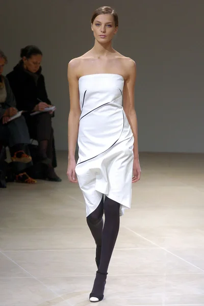 Look 2